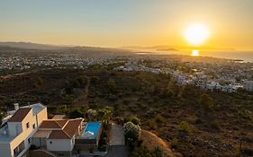 Karmilos Hill Villa